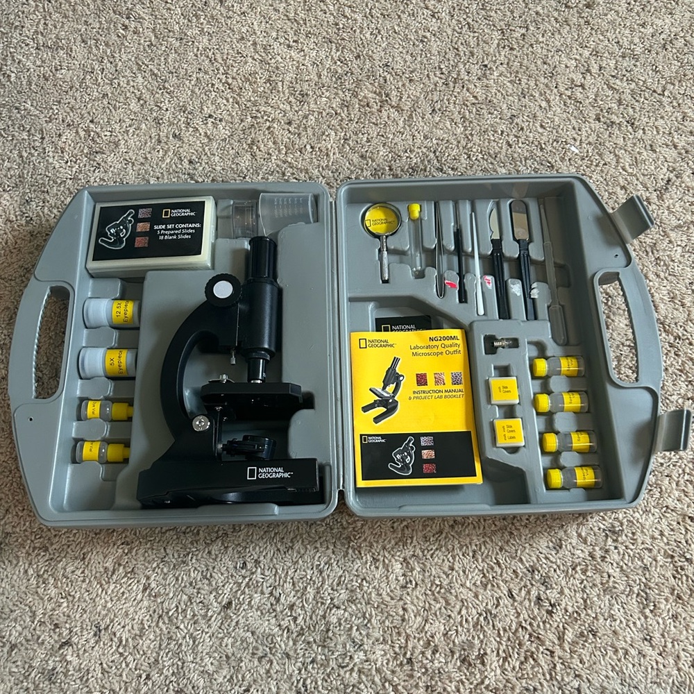 National Geographic Black and Yellow Microscope Kit